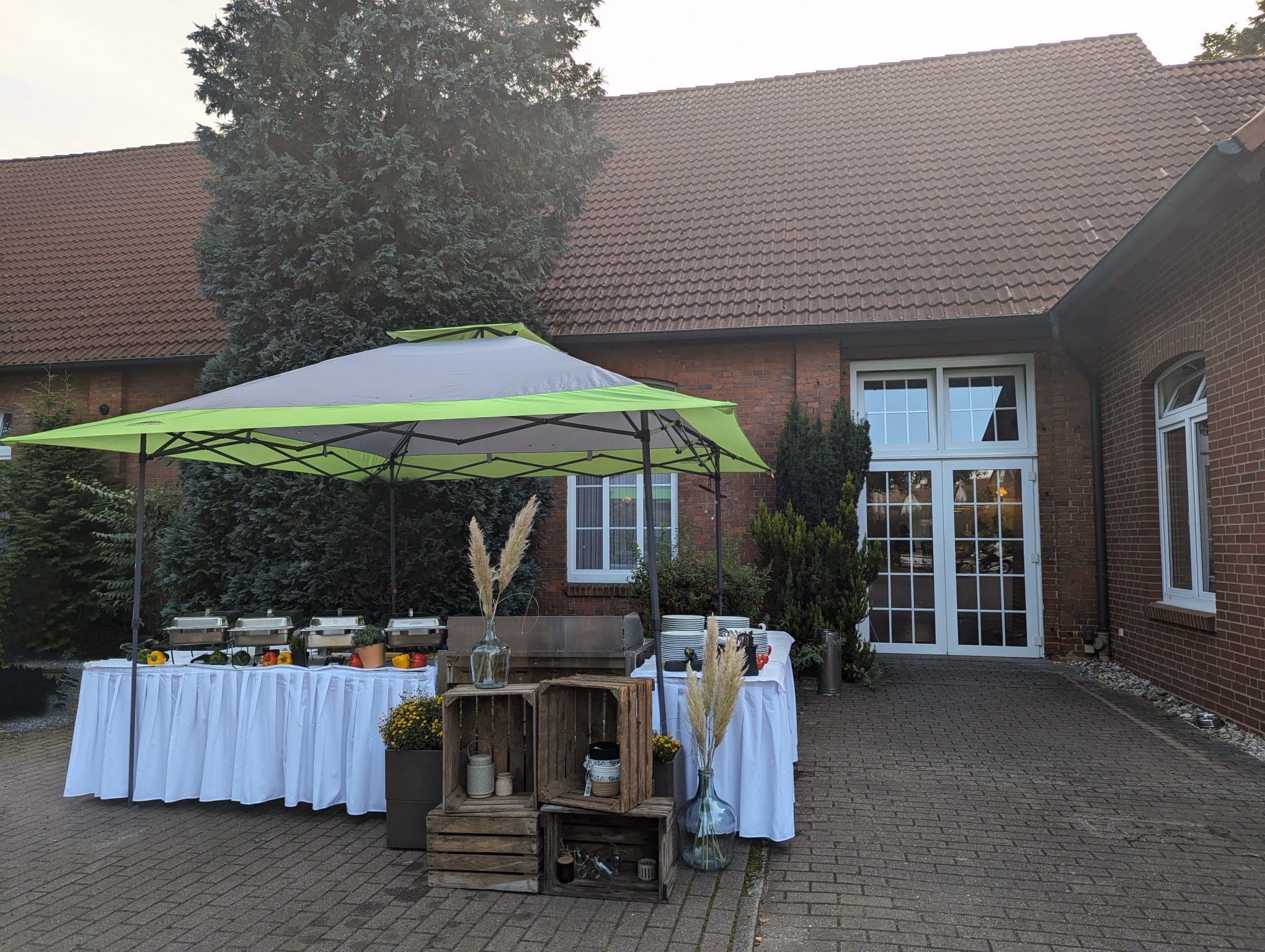 Outdoor Catering Pavillon-Aufbau