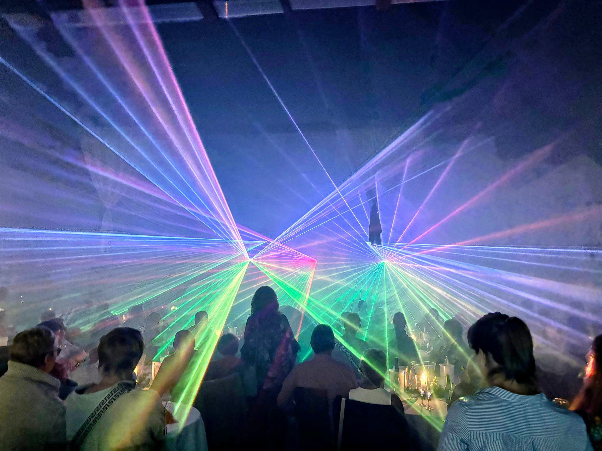 Tanzfläche mit Lasershow