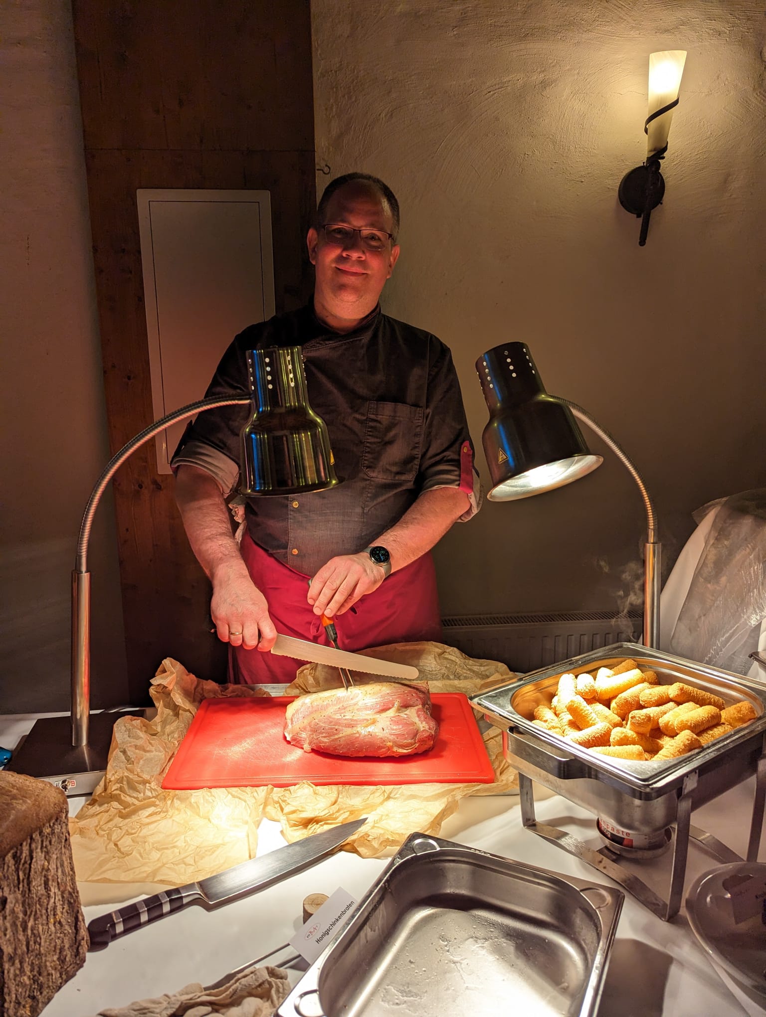 Norbert beim Tranchieren - Live-Cooking