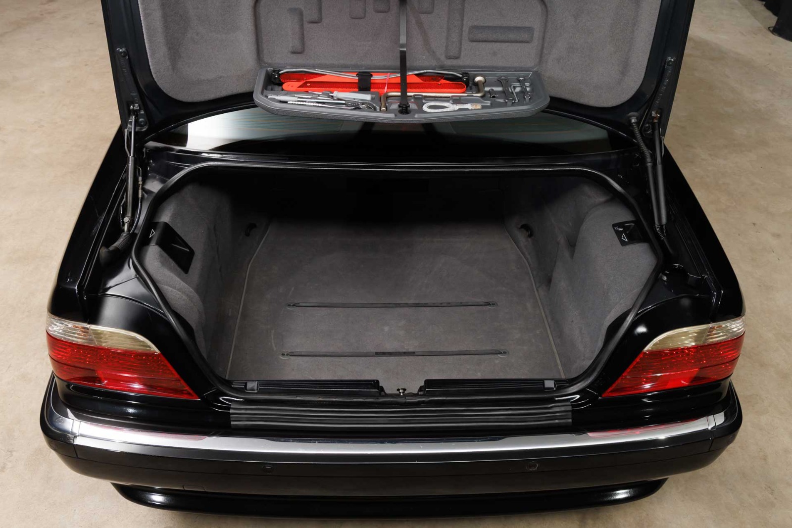BMW 750i E38 2000