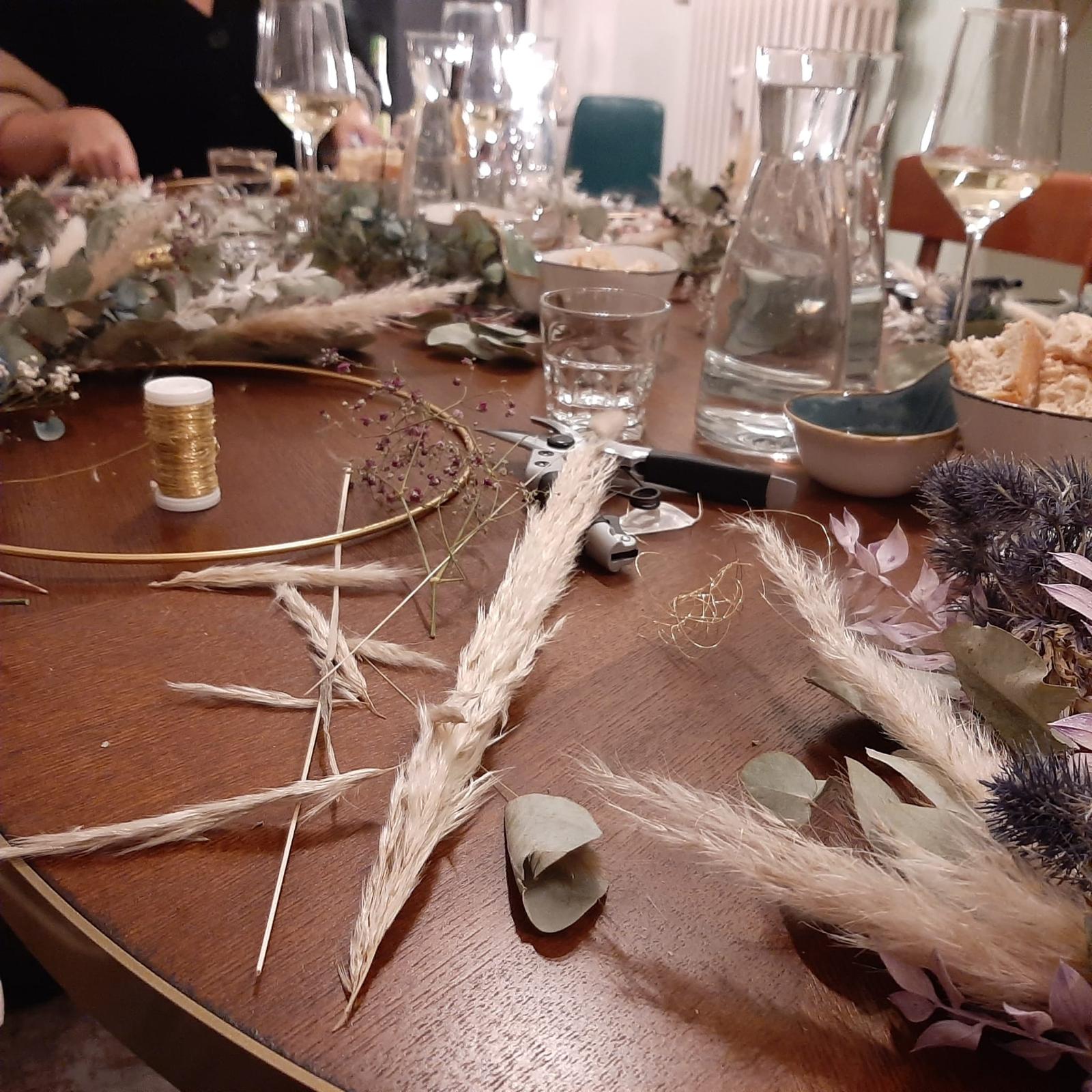 JGA Workshop bei Spektrum Lebensfreude — Blumenkränze binden in gemütlicher Atmosphäre