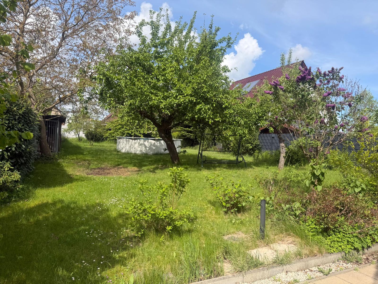 Garten und Außenbereich der Tagesgruppe Bernau