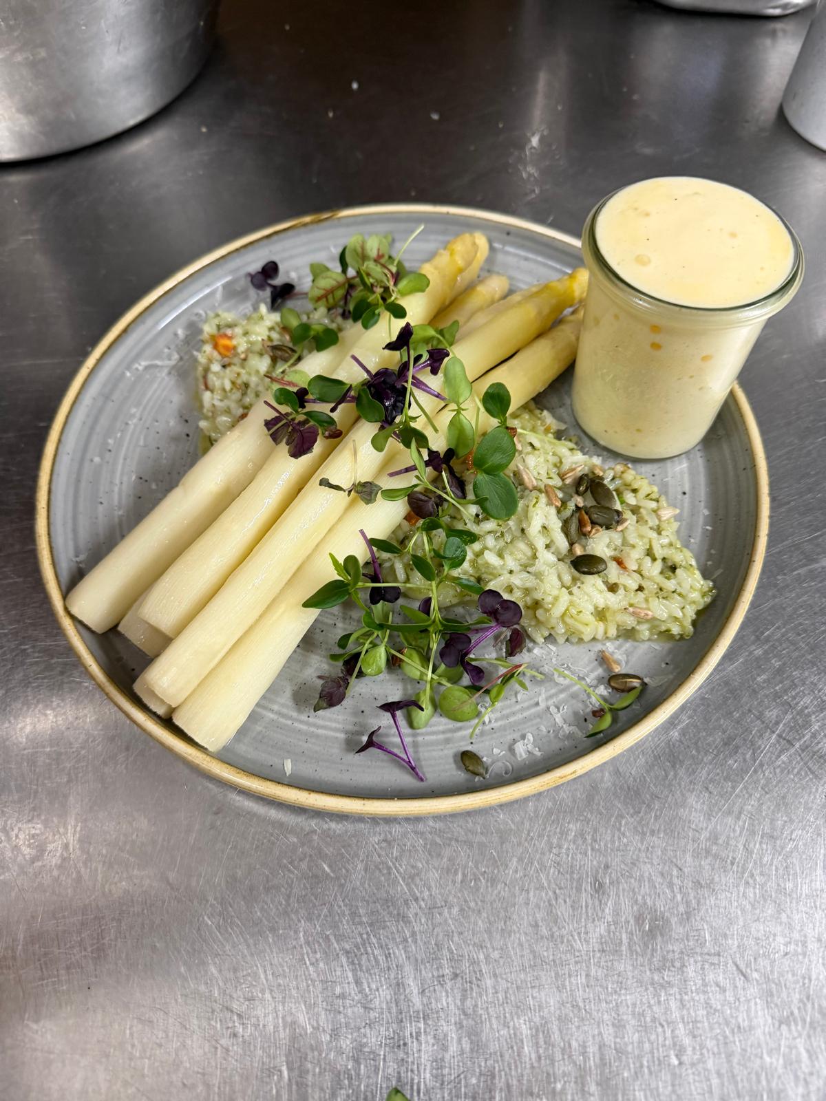 Bärlauchrisotto mit Spargel