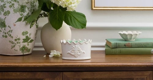 Scentsy Duftlampe auf Holztisch